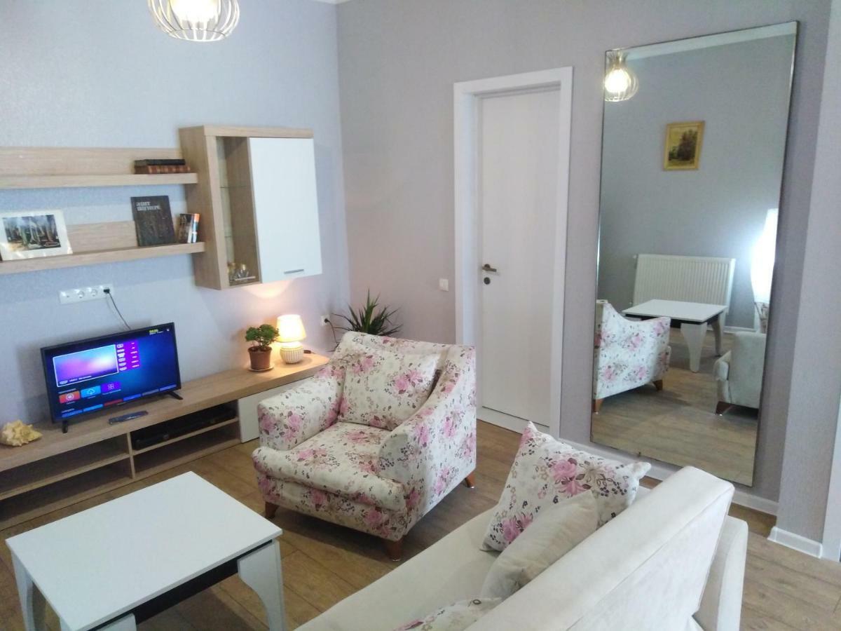 Mtatsminda Appartement Tbilisi Buitenkant foto