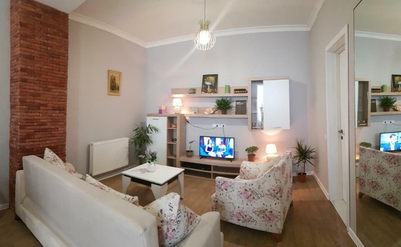 Mtatsminda Appartement Tbilisi Buitenkant foto